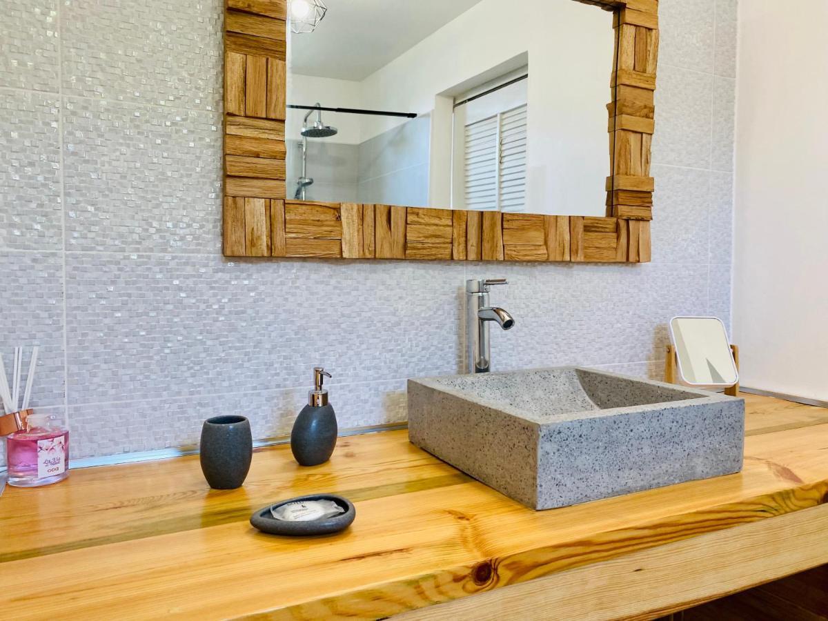 Vanille, A Proximite Des Plages, Idealement Situe Pour Visiter La Guadeloupe Le Gosier  Ngoại thất bức ảnh